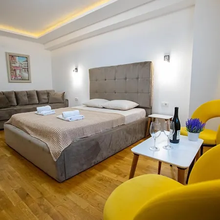 Queens Apartment