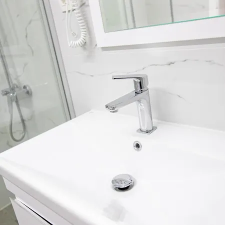Queens Apartment Ohrid